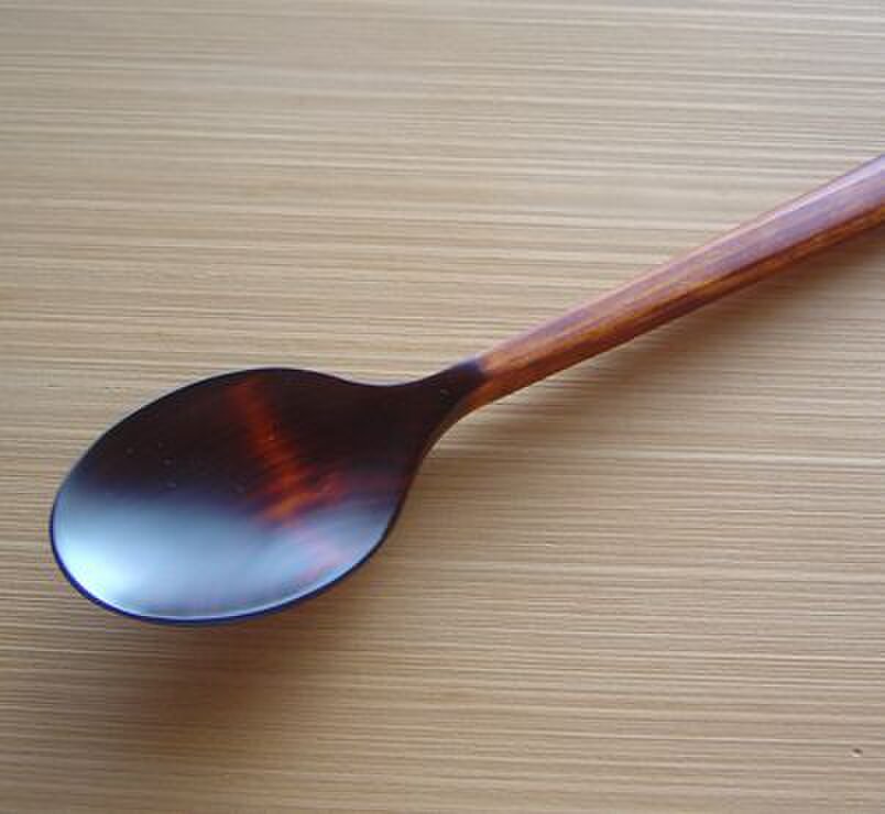 木と漆の工房みやくに