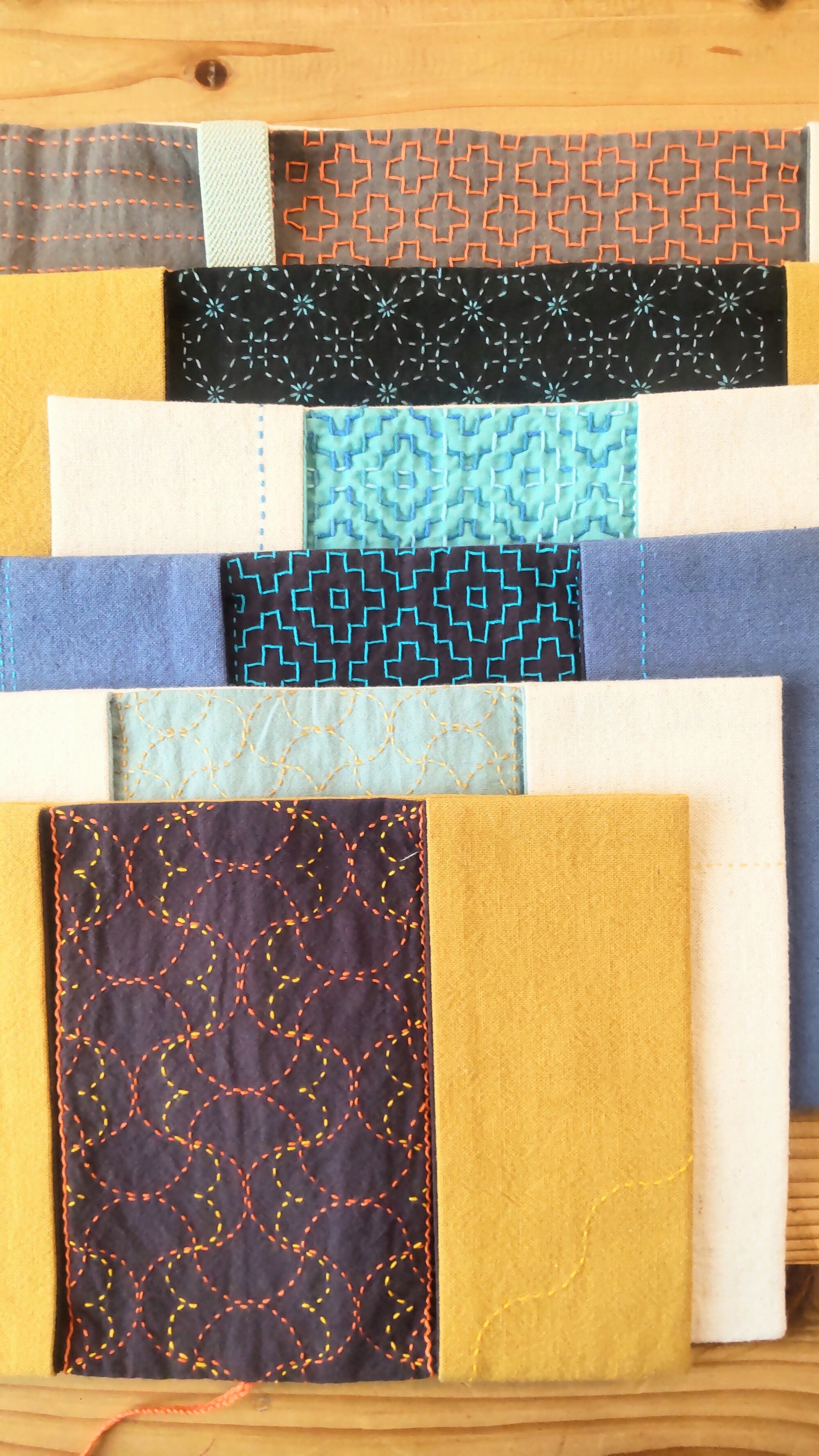 糸もこブックカバー店