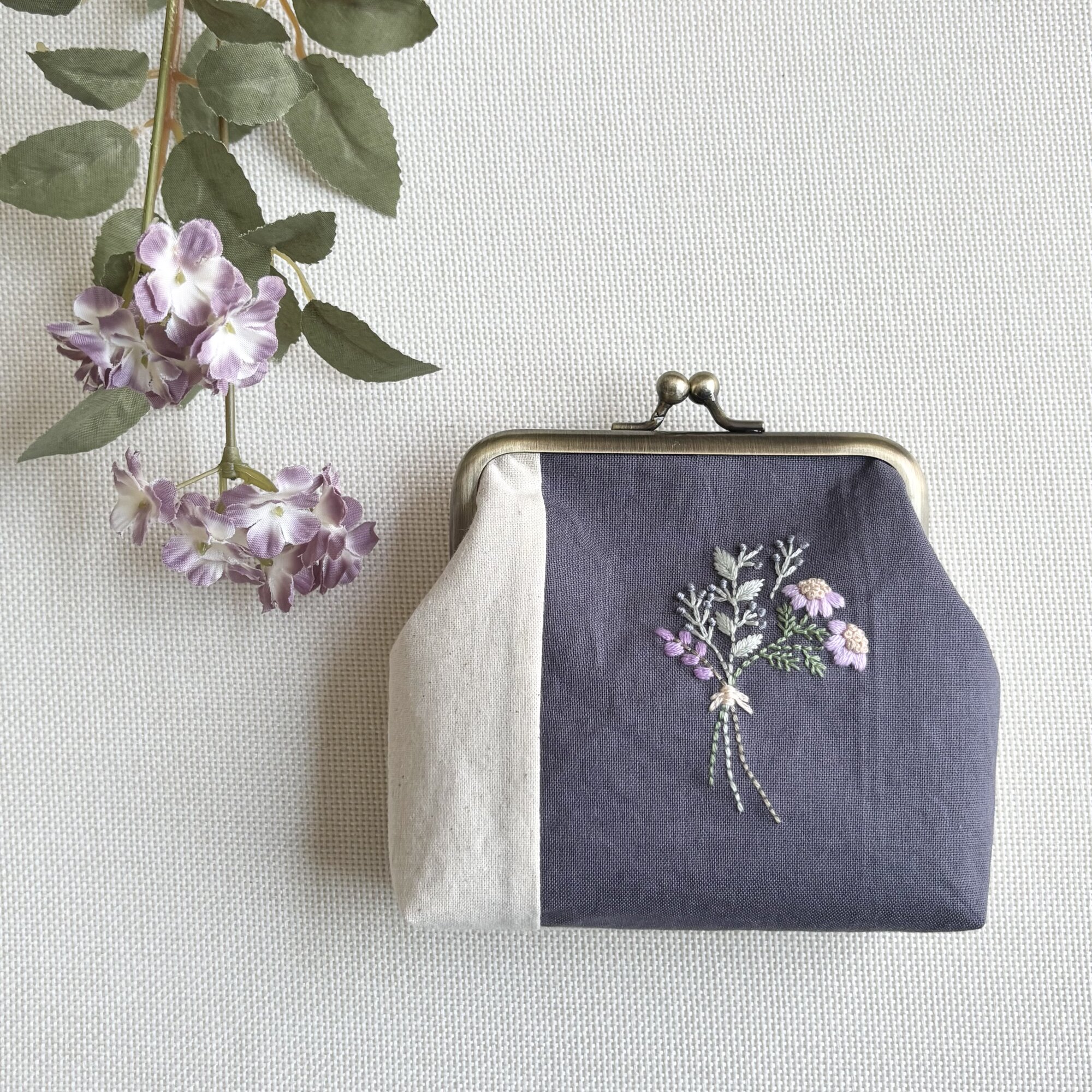 手刺繍小物のお店“コトリノ