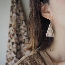 SEKAR SANDAT（スカール サンダット）