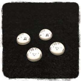 顔文字（絵文字）ぷっくりピアス