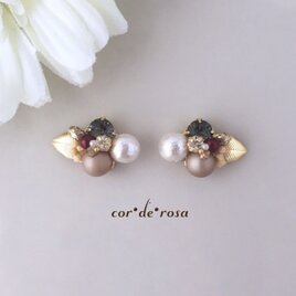 ゴールドリーフのビジューピアス/イヤリング