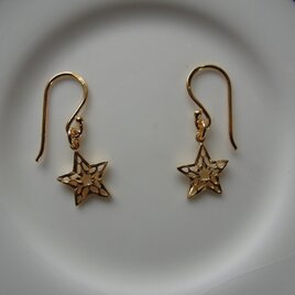 暁　金の星ピアス 24K Vermeil