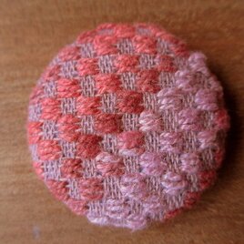 刺し子の大きなくるみボタン