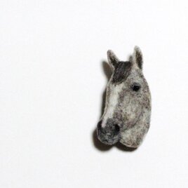 馬のブローチ　ラニの画像