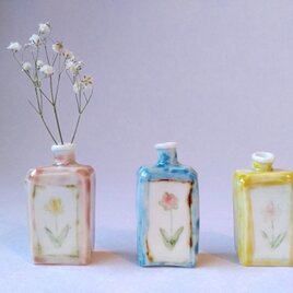 小瓶型花器(春色ver)の画像