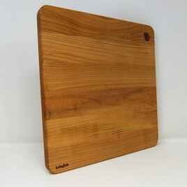 木製 カッティングボード まな板 【 国産ヤマザクラ無垢】 スクエアタイプ　Sサイズの画像