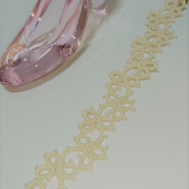 レース　ホワイトブレスレット