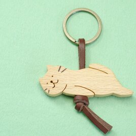 ひとやすみネコ / 猫　木のキーリングの画像
