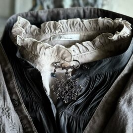 Charcoal Gray Emblemの画像