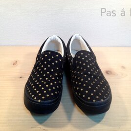 ドットシューズ（ブラック×ゴールドドット）