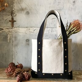 canvas tote bag medium (black&white)の画像