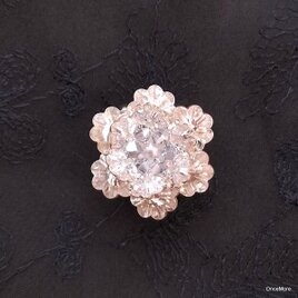 雪の結晶クリスタルフラワーの帯留め