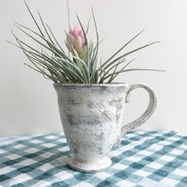 nacchico#014／引っ掻いたり削ったりして古びたような風合いを出しました＊カップ型の花器・花びん