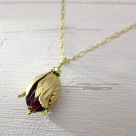 実・つぼみのネックレス 真紅 赤：真鍮 ガラス ビンテージ ヴィンテージ