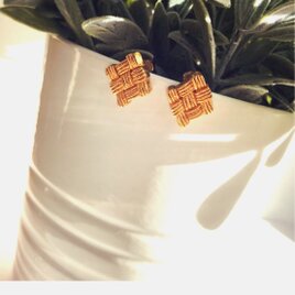 french button pierce