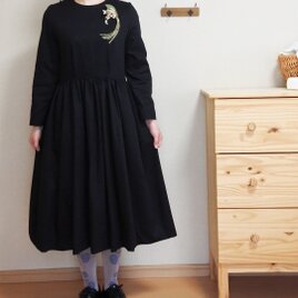 コットンツイルのギャザーワンピース