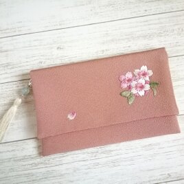 日本刺繍    桜の花  お懐紙入れ   通帳ケースの画像