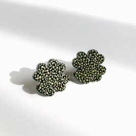 彩漆の四つ葉のクローバーピアス