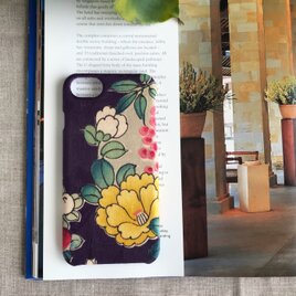 【KIMONO】アンティーク着物のiPhoneケース(紫に黄椿)の画像