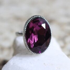 ボン！と大きなスワロフスキーのリング（アメジスト/F）