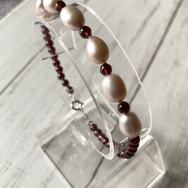 【ブレスレット】1月誕生石★淡水パール・ガーネット丸玉♪