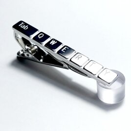 【キーボードネクタイピン】パソコン作業をされている方にオススメ！ / プレゼントにもおしゃれ