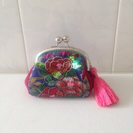 着物地ぷっくり刺繍がまぐち　10.5cm