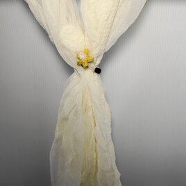 スカーフ留・変化する花（カラーNo.１）の画像