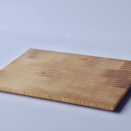 年輪を活かした国産杉のカッティンボード［Lサイズ］