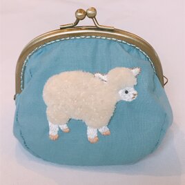 立体刺繍  モコモコ羊がま口の画像