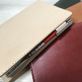 レザーの手帳カバー (B6判用)