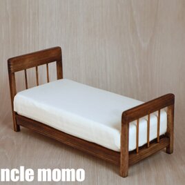 ドール用ベッド　シングル（色：エボニー）　1/12ミニチュア家具