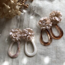 flower earring or pierceの画像