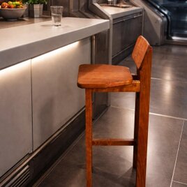 チョイ掛けスツール　