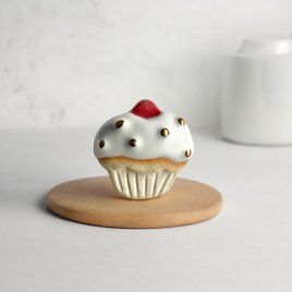 陶ブローチ ちいさなケーキの画像