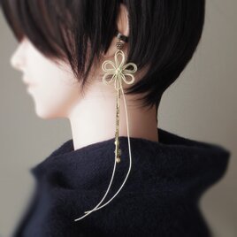 かたっぽイヤーカフ「ひとあしこつり・楚」