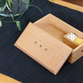 象嵌入裁縫箱（三つ目／針山付）の画像