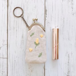 ミモザの刺繍のがま口リップ・印鑑ケース　受注制作