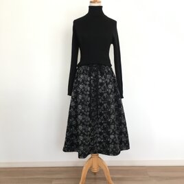 花柄刺繍ギャザースカート