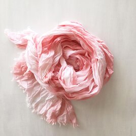 草木染 (蘇芳)｜大判ショール・柔らかコットン（絞り染め・淡いピンク）