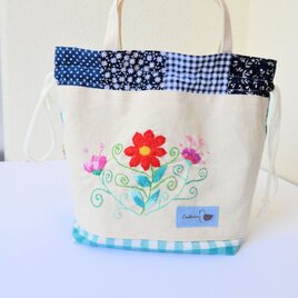 新作★ママが可愛くなっちゃうmama巾着♪手刺繍の画像