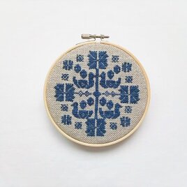 横糸刺繍キットBOX「花時間・bird」(木枠12cm付き・針なし)の画像