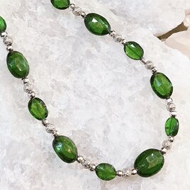 クロムダイオプサイト ネックレス