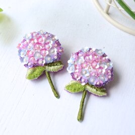 ＜再販＞ほんのりブルーとピンクの紫陽花、オートクチュール刺繍のブローチ、shibasakiさんの画像
