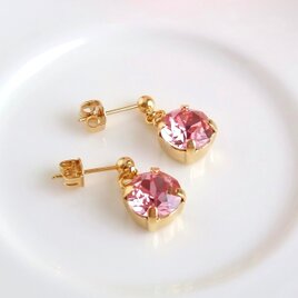 大粒スワロフスキーピアス・イヤリング「桜」清楚な淡いピンク　シンプルでエレガント