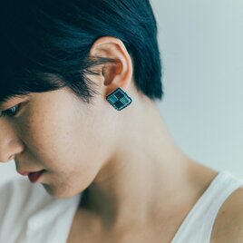 tile(L)刺繍ピアス(イヤリング)　green