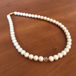 コットンパールのシンプルネックレス