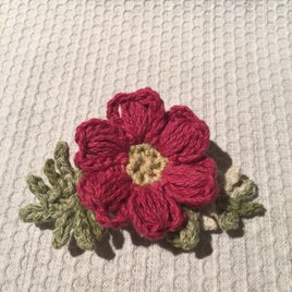 手編み花のブローチ（コットン）の画像
