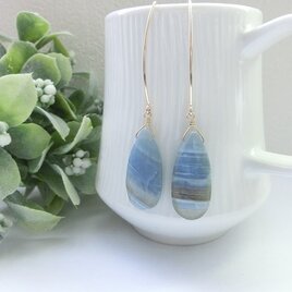 ストライプブルーオパールVピアス